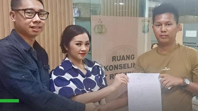 Viral! Polisi Maluku Terlibat Kasus Pemukulan Sopir Taksi Online