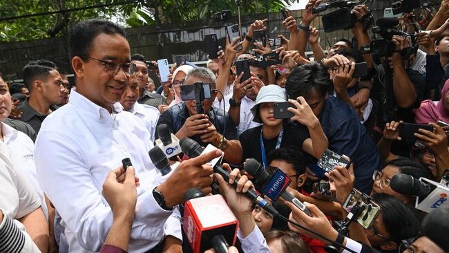 Anies Gagal Reuni di UGM: Apa yang Terjadi?